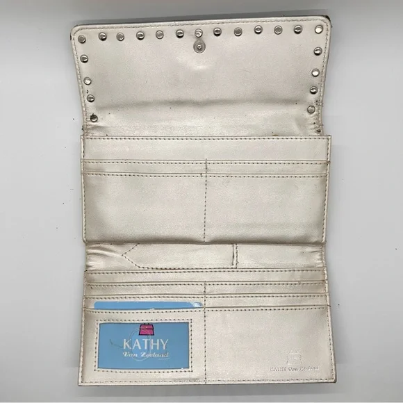Kathy Van Zeeland Silver Metallic Wallet with Heart Accent Y2K - Picture 16 of 16
